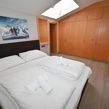 Mountain View Top20 Apartment *
